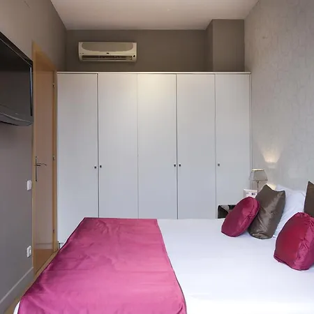 Aparthotel Grandom 4*