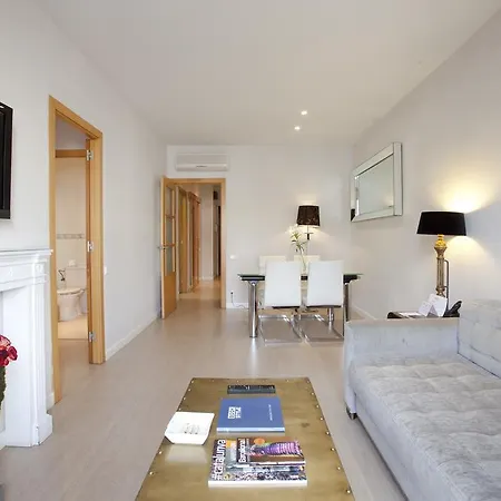 Aparthotel Grandom 4*