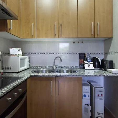 Grandom アパートホテル
